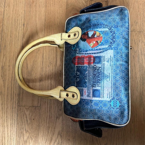 VINTAGE Aimee De La Tour Handbag